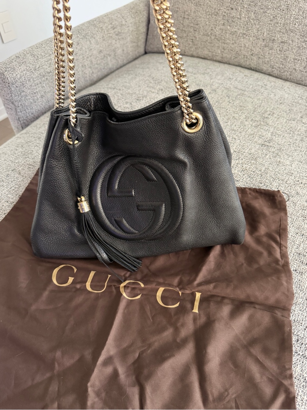 Gucci Black Soho Pebbled Leather Shoulder Bag with Gold Chain - Picture 4 of 9